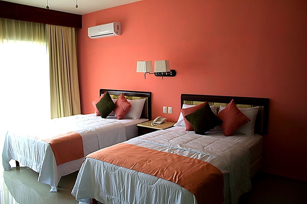 Hotel Siglo 21 Mérida Esterno foto